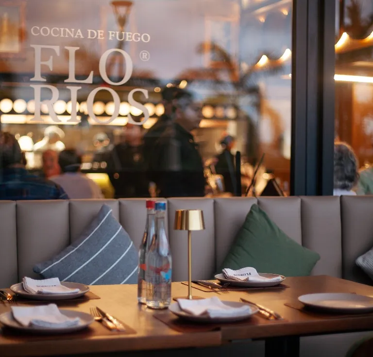 Ambiente elegante de Florio's Vallarta